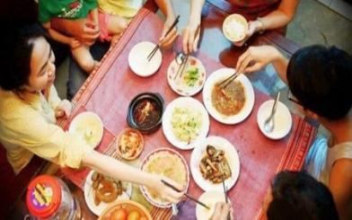 [ Giải Đáp ] Bệnh lậu có lây qua đường ăn uống không và chữa như nào ?