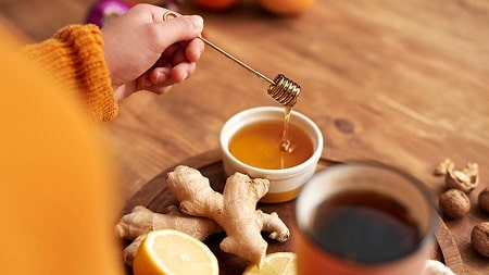 Sử dụng gừng với mật ong trị xuất tinh sớm