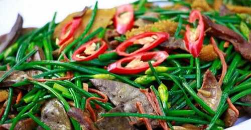 Chữa yếu sinh lý bằng lá hẹ xào gan dê