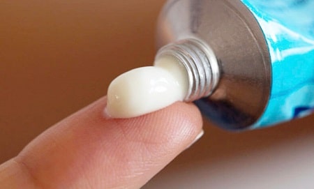 Cách dùng thuốc trị mụn rộp sinh dục nữ hiệu quả 