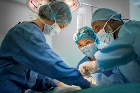 Điều trị viêm bao quy đầu bằng ngoại khoa